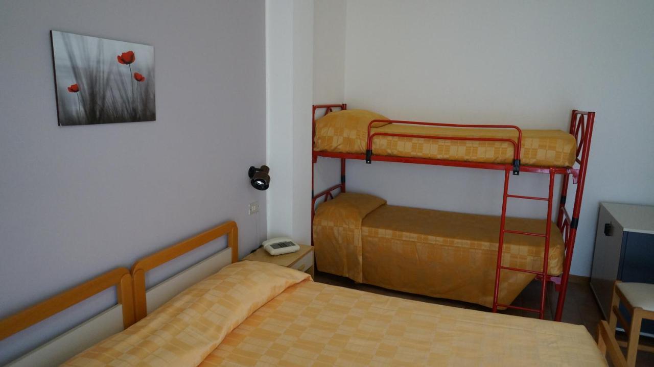 Hotel Quattropalme Торторето Экстерьер фото